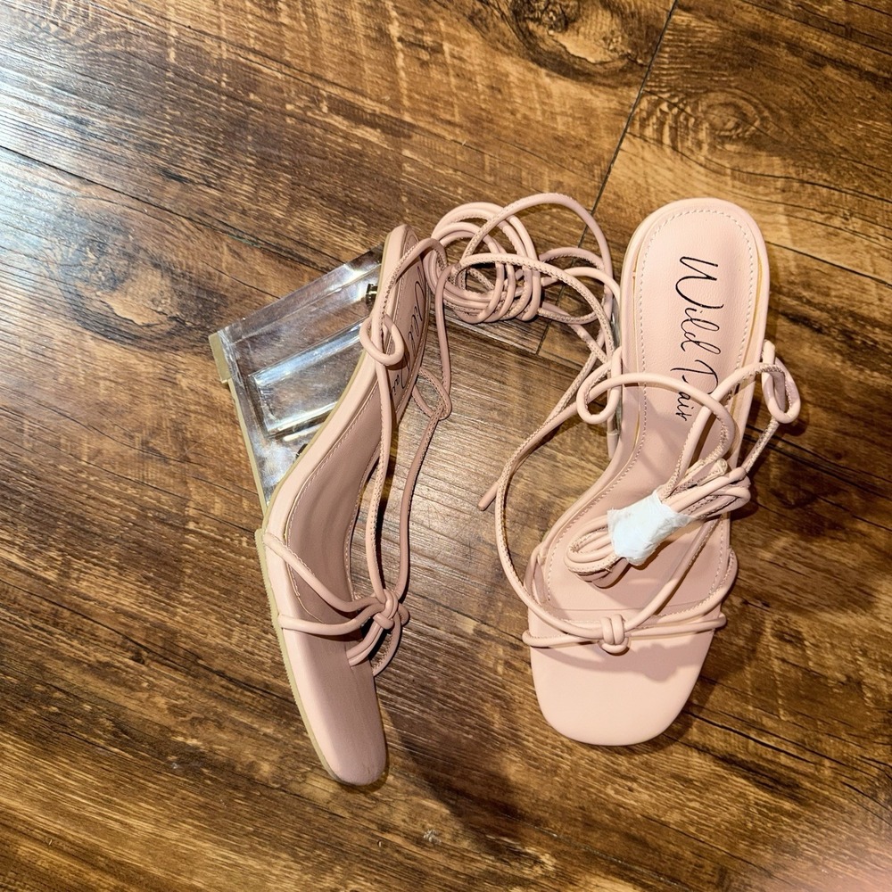 Wild Pair Blush Pink Clear Heel Strapping Santeago Heels‎ Womens 7 NEW